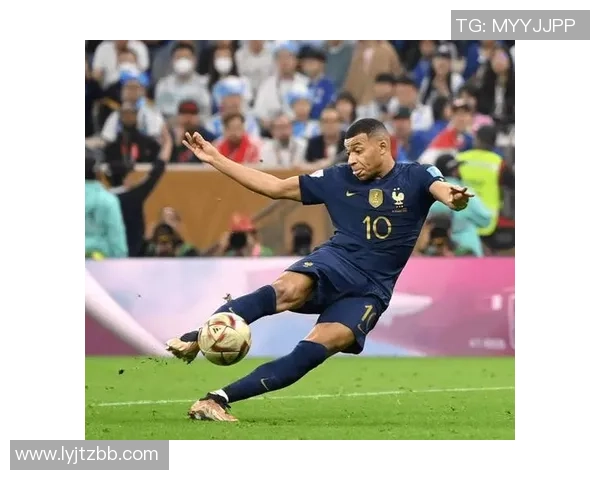 墨西哥足球当家球星：展现天赋与责任引领国家队冲击世界杯